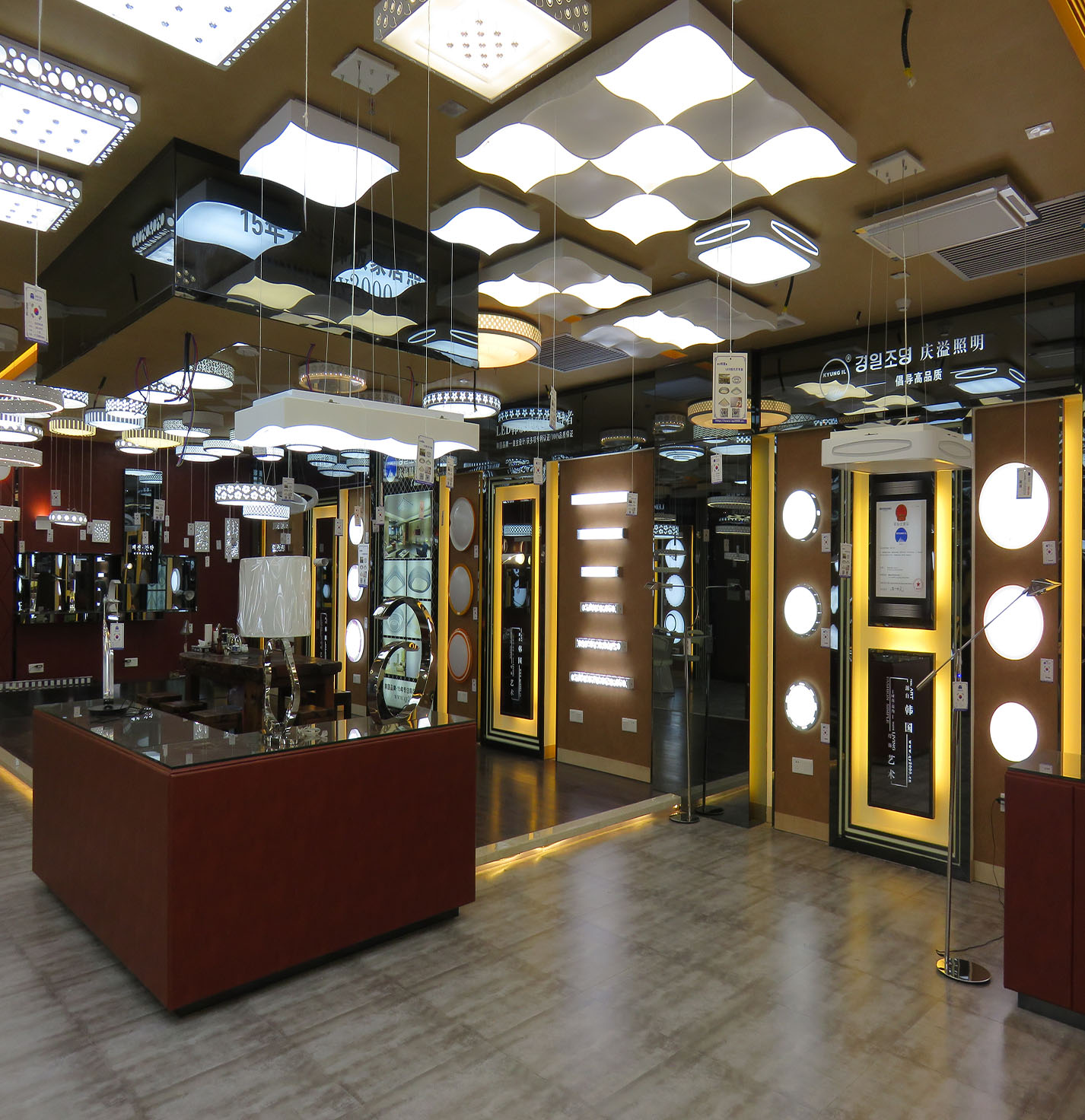 燈具銷售新角色 從賣貨到多元技能的全能型人才